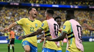 Brasil vence Jap&atilde;o de virada (2-1) e vai &agrave;s oitavas da Copa do Mundo