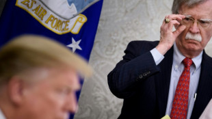 Indiciado ex-assessor de seguran&ccedil;a de Trump John Bolton, hoje opositor