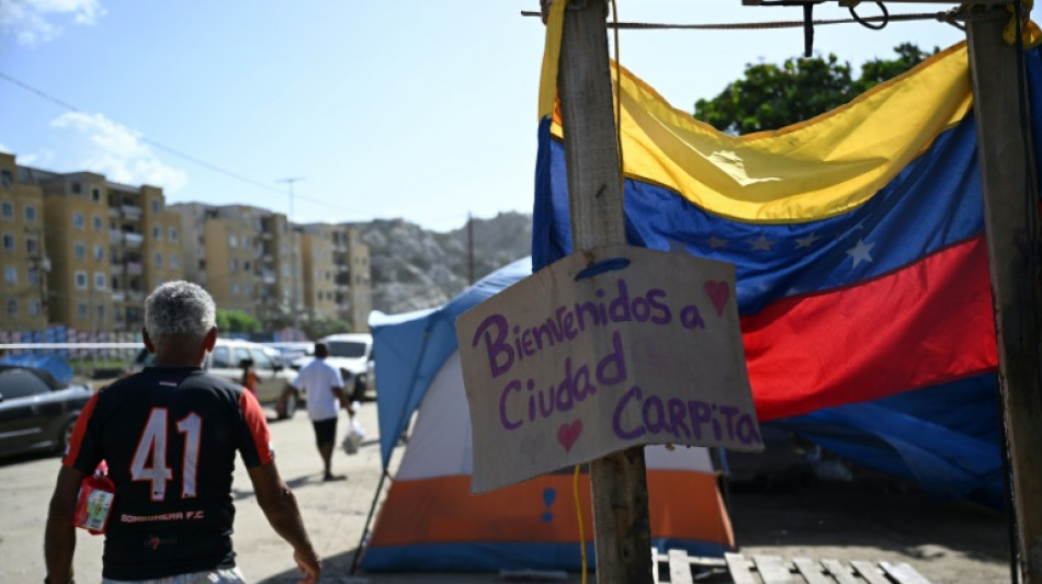 "Bienvenidos a Ciudad Carpita": la vida en refugios tras los sismos de Venezuela