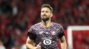 Giroud pens one-year Lille contract extension aged 39