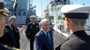 Putin visita ilhas disputadas com o Jap&atilde;o pela primeira vez; T&oacute;quio protesta