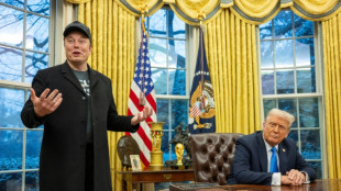 Trump r&eacute;unit son premier conseil des ministres, Musk en vedette