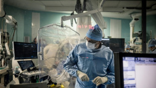 Une patiente recouvre la parole après une greffe du larynx, la première en France
