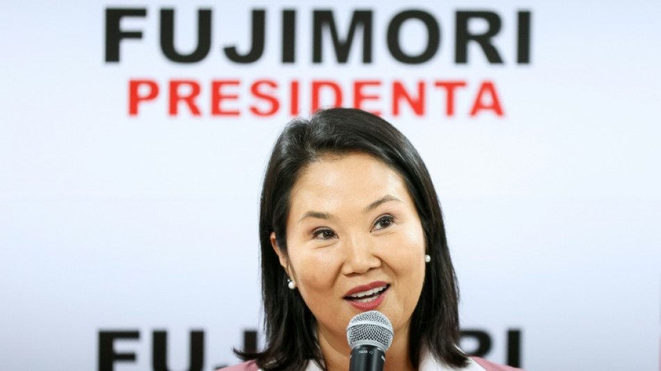 Keiko Fujimori agradece apoio de eleitores e admite divis&atilde;o no Peru