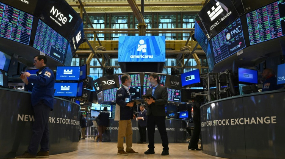 Wall Street finit en hausse, port&eacute;e par la technologie