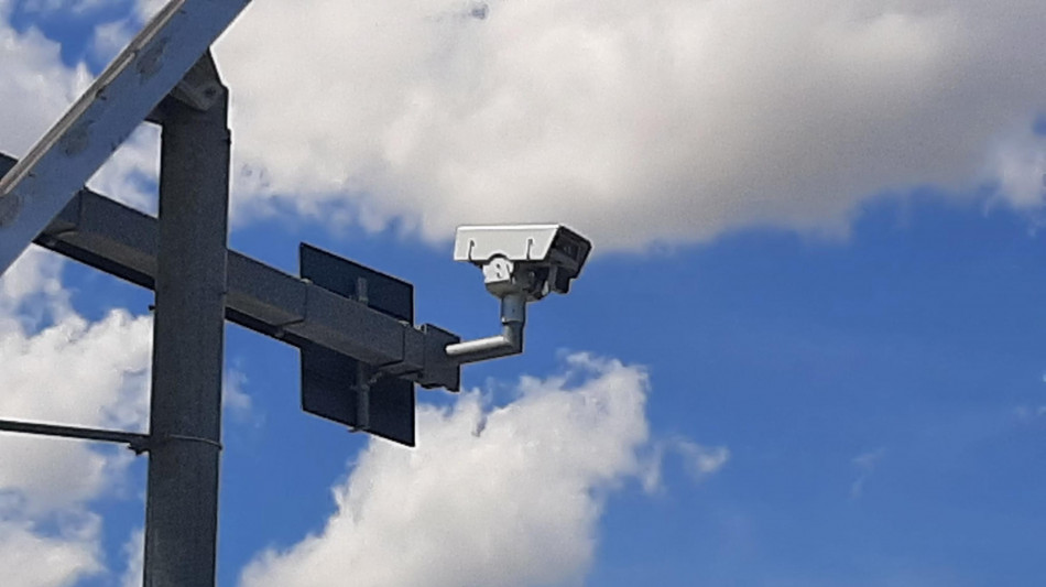 Codacons, rischio spegnimento non solo autovelox ma anche tutor in autostrada