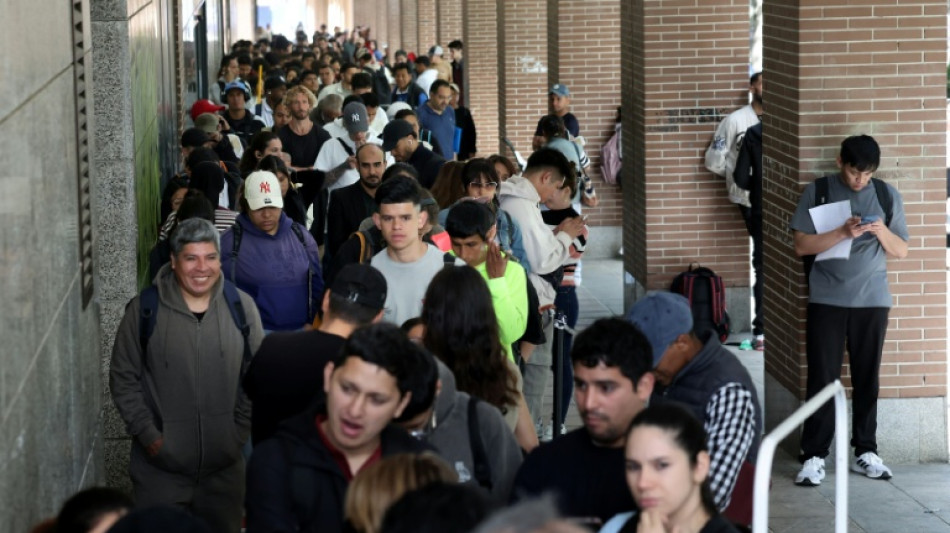 Almost 1.2 mn apply for Spain's migrant regularisation