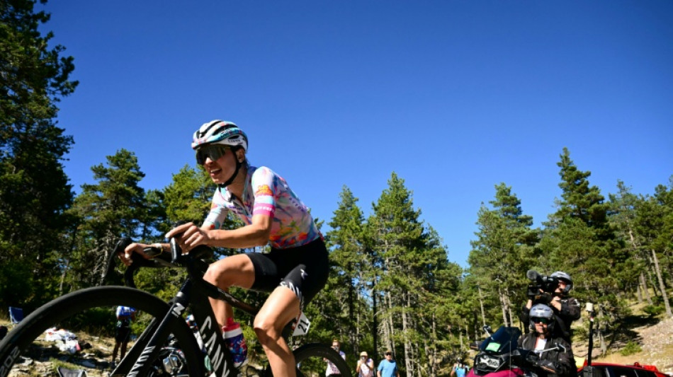Tour de France: Niewiadoma s'impose au sommet du Ventoux et endosse le maillot jaune