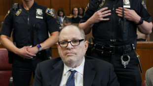 Retiran acusaci&oacute;n contra Harvey Weinstein en caso de violaci&oacute;n en EEUU