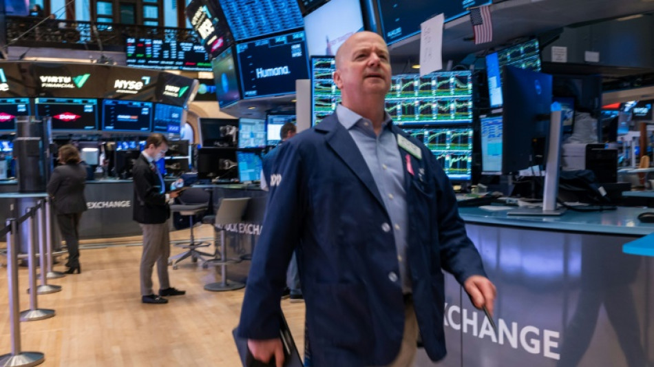 Wall Street conclut en hausse, S&P 500 et Nasdaq &agrave; des records