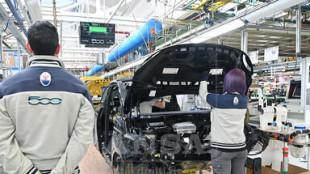 Nuovo stop luned&igrave; per la produzione della 500 a Mirafiori, allarme sindacati