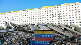 Desabamento de hospital obriga fam&iacute;lias a levarem corpos para necrot&eacute;rio na Venezuela