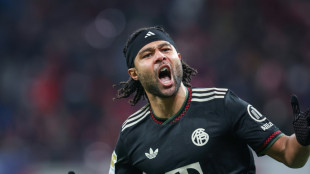 Gnabry verl&auml;ngert beim FC Bayern