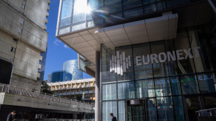 Borsa: Europa contrastata, future Usa in calo, Milano -0,45%