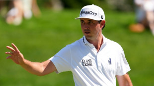 Poston fires 65 to seize one-stroke PGA Memorial lead