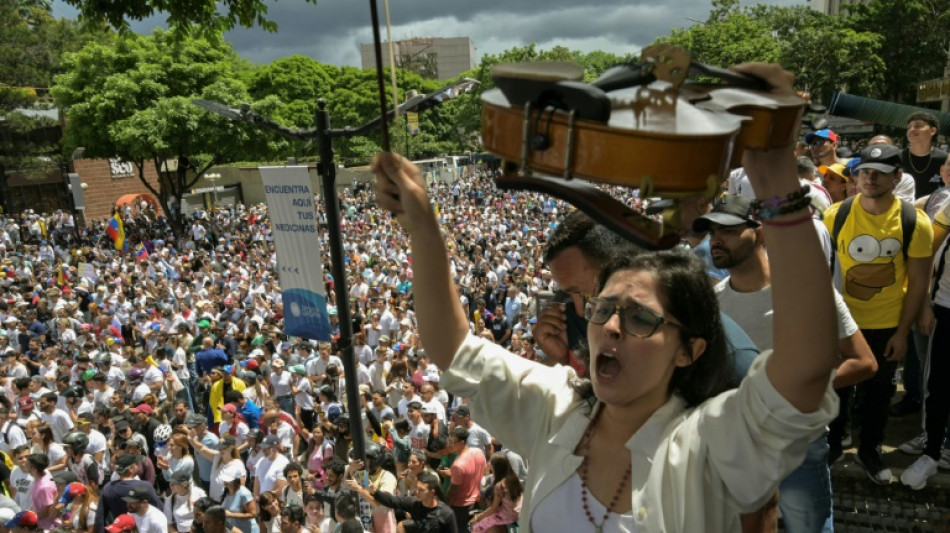 Pr&eacute;sidentielle au Venezuela: Maduro sous pression, l'opposition d&eacute;nonce "l'escalade r&eacute;pressive"