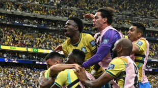 Martinelli libera a Brasil, primer gigante que llega a octavos 