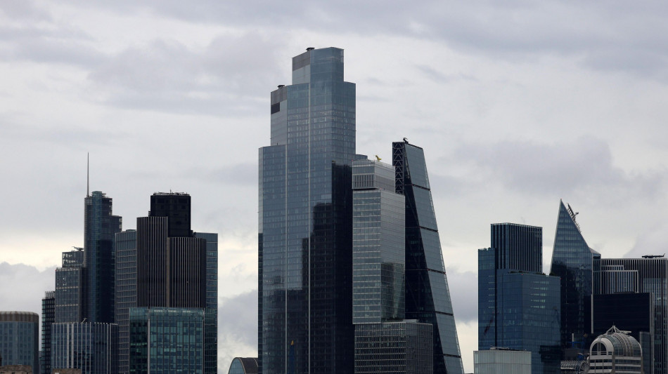 Borsa: Europa apre cauta, Londra +0,05%