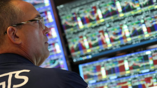 Tech share selloff rolls on, oil prices jump on Mideast clashes