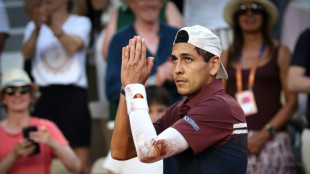 Alejandro Tabilo elimina sensa&ccedil;&atilde;o francesa Mo&iuml;se Kouame em Roland Garros