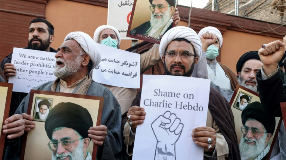 "Charlie Hebdo" legt mit weiteren Karikaturen &uuml;ber Ayatollah Chamenei nach
