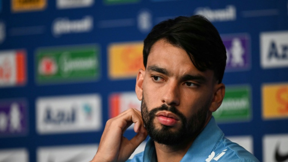 Lucas Paquet&aacute; est&aacute; fora de jogo contra Noruega pelas oitavas de final da Copa