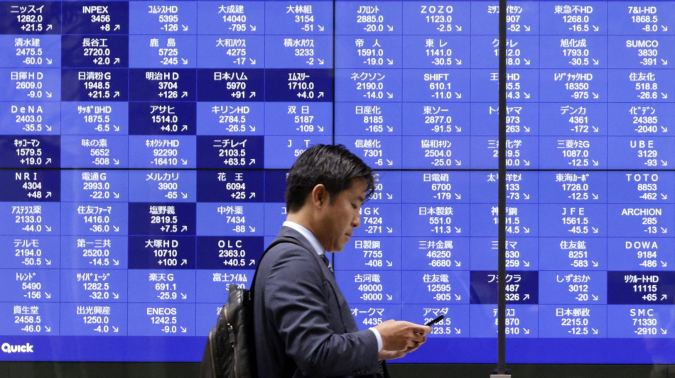 Borsa: Asia in rosso con petrolio in rialzo e escalation Usa-Iran