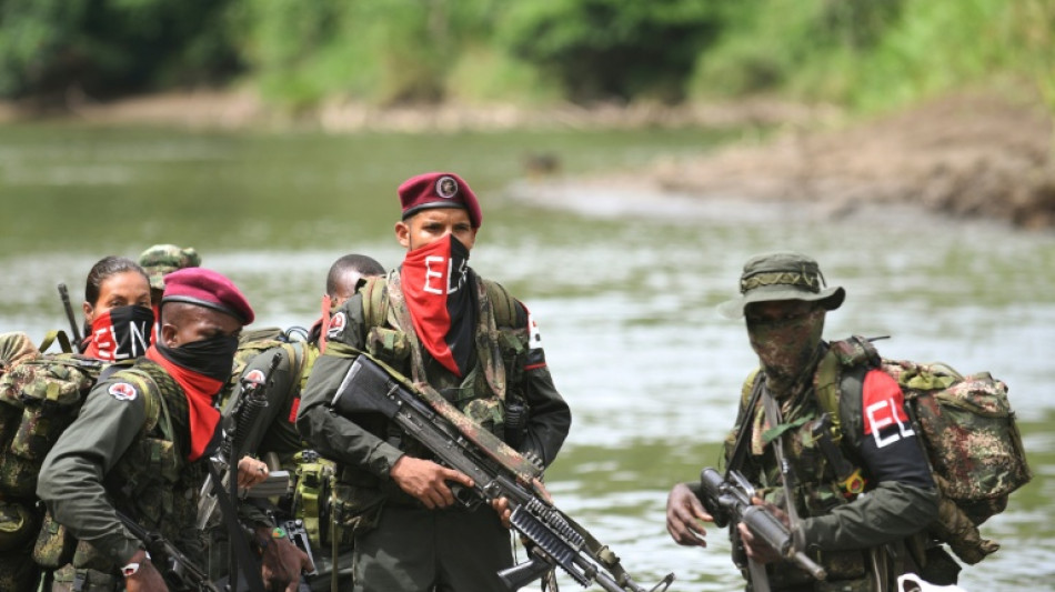 Colombian guerrillas offer peace talks with Petro successor