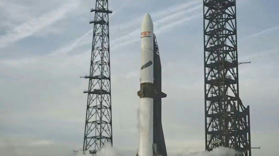 La grande fus&eacute;e de Jeff Bezos explose lors d'un test au sol