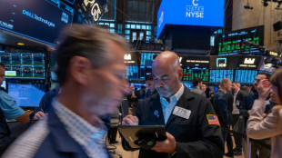 Wall Street en ordre dispers&eacute;, le march&eacute; ralentit au dernier jour du trimestre