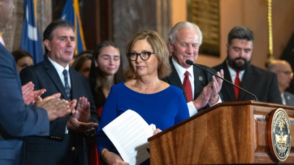 La hermana del difunto senador republicano Graham ocupa su cargo temporalmente