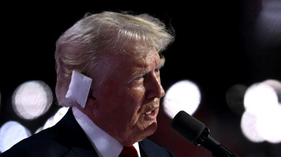 'Eu n&atilde;o deveria estar aqui': Trump relembra tentativa de assassinato