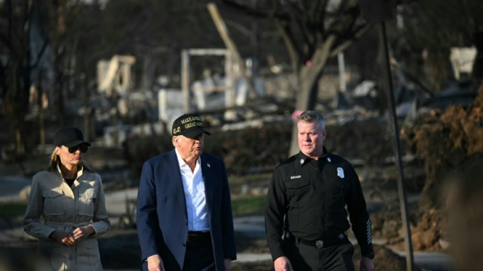 Trump stellt bei Besuch in Katastrophengebieten Zukunft von Notfallbeh&ouml;rde in Frage