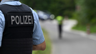 Dessous und Kost&uuml;me: Frau bestellt &uuml;ber verstorbenen Nachbarn bei Onlineshops