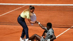 French Open to fine Vallejo for criticising woman umpire