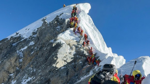 Alpinista americano completa ascens&atilde;o mais r&aacute;pida ao Everest