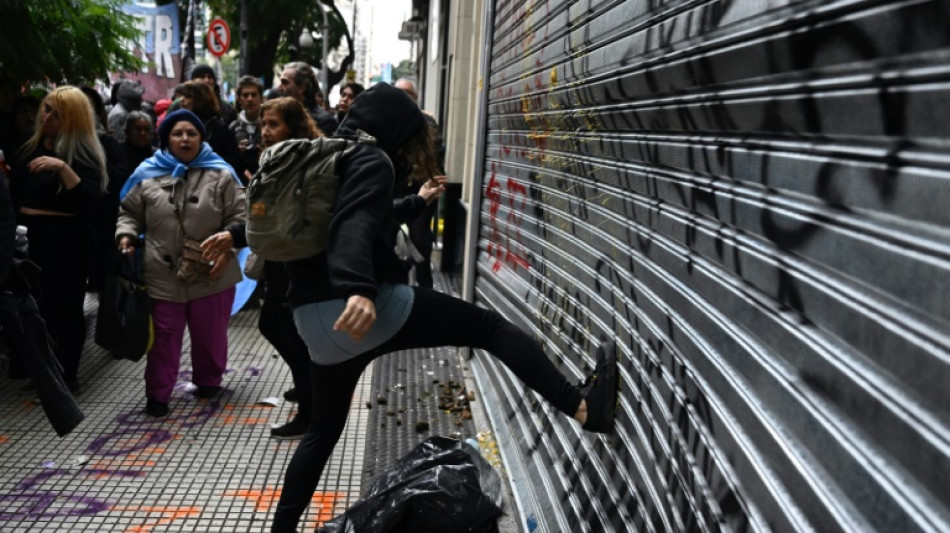 Reforma a Constituci&oacute;n regional desata disturbios en provincia argentina