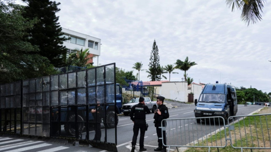Nouvelle-Cal&eacute;donie: nouvelles violences apr&egrave;s le transfert en m&eacute;tropole de figures ind&eacute;pendantistes