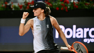 Dethroned clay queen Swiatek 'willing to fight'