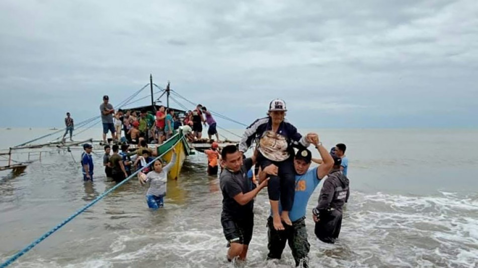 Philippines: la temp&ecirc;te Megi a fait 117 morts 