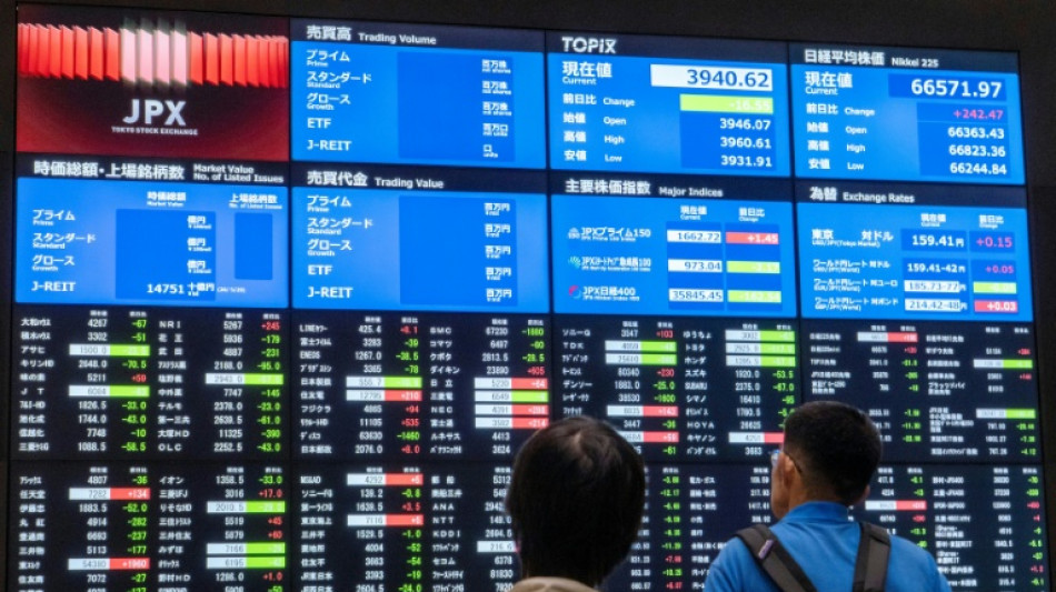 Wall Street ouvre en hausse, soulag&eacute;e par les performances de Micron