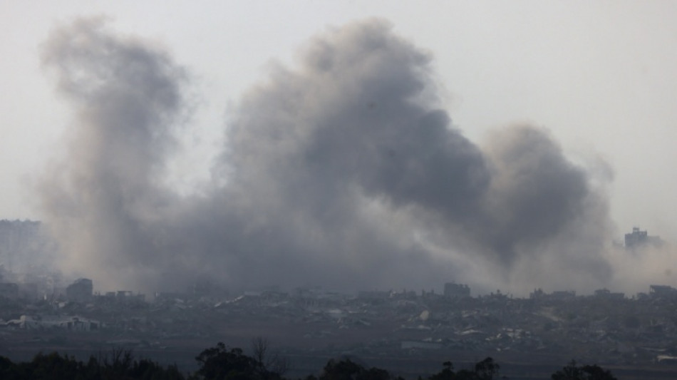 Gaza: fun&eacute;railles des cinq employ&eacute;s d'Al Jazeera tu&eacute;s par une frappe isra&eacute;lienne