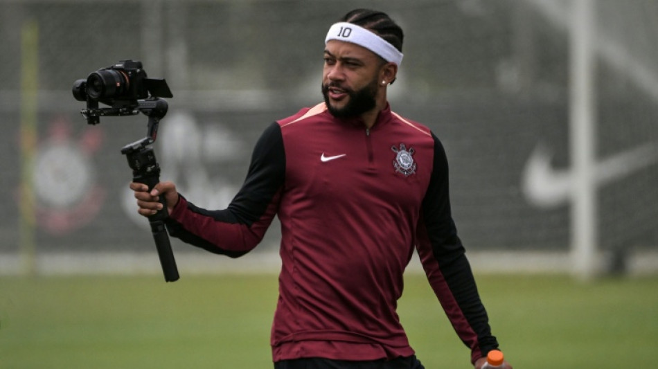 Depay in Netherlands World Cup squad, Frimpong misses out