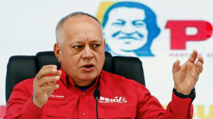 Venezuela colocou armas 'nas m&atilde;os do povo' diante de amea&ccedil;as dos EUA, diz ministro