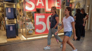 Confesercenti, saldi estivi al via domani, 7 italiani su 10 pronti all'acquisto