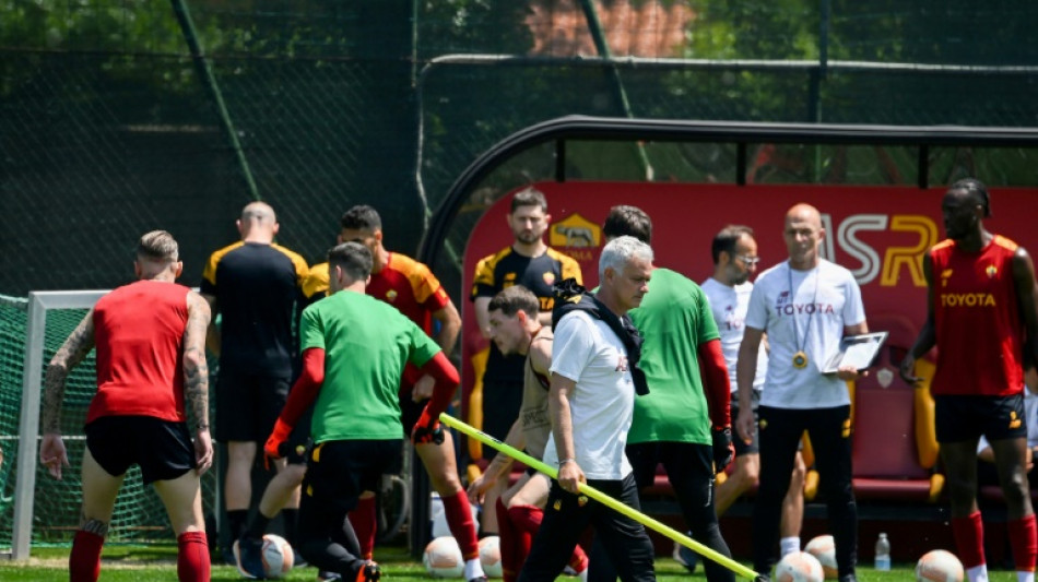 Sevilla e Roma lutam por um t&iacute;tulo europeu... e uma vaga na Champions