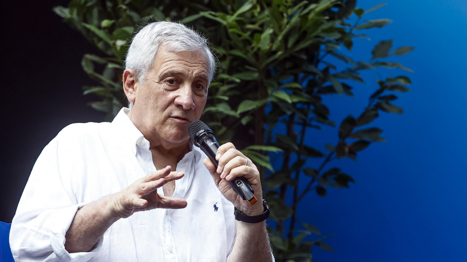 Tajani, 'ad Albares rispondo con i numeri in calo sugli irregolari'