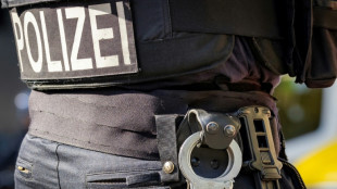 Heimlich Sexfilme in Uniform gedreht: Bew&auml;hrungsstrafe f&uuml;r Polizisten