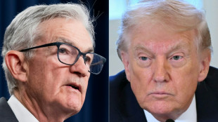 Le monde &eacute;conomique d&eacute;fend l'ind&eacute;pendance de la Fed, Trump persiste