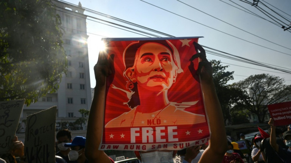 Birmanie: peine de prison r&eacute;duite pour l'embl&eacute;matique Aung San Suu Kyi